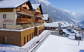 Berg-spa & Zamangspitze Sankt Gallenkirch 4*